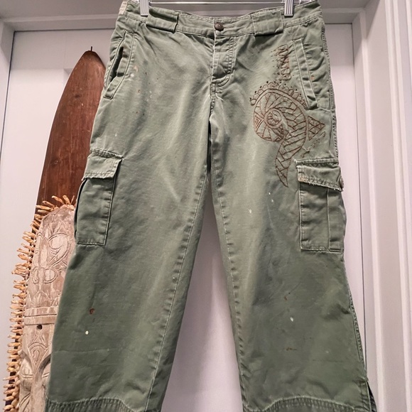 OOAK Army Green Capris With Polynesian Motif Embroidery & Paint Splatters - Picture 1 of 16